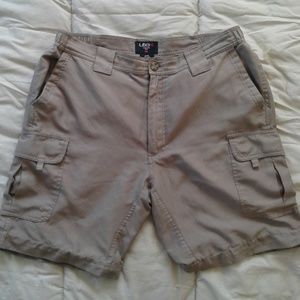 UTEX Canada Shorts, M (32-33), Zip, Cargo, Soft